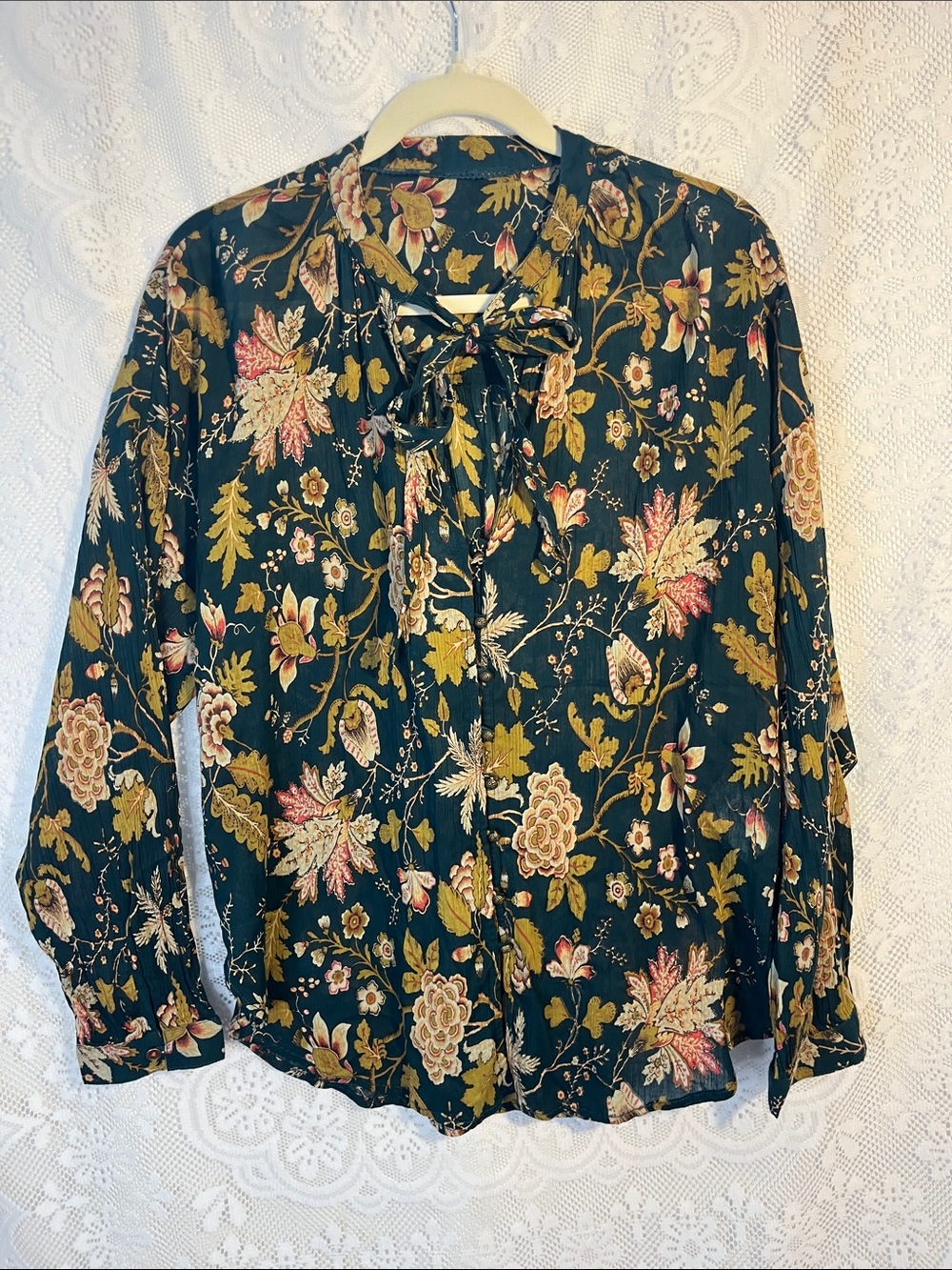 Pilcro Floral Tie-Neck Blouse - Green Floral M